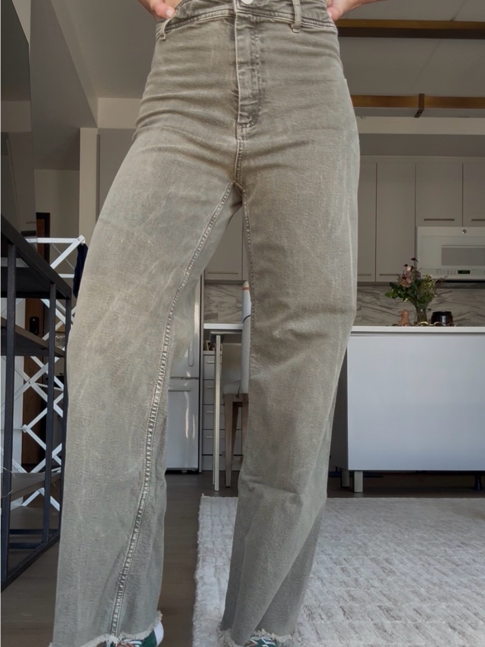 Zara Wide-Leg High-Rise Pants in Olive
